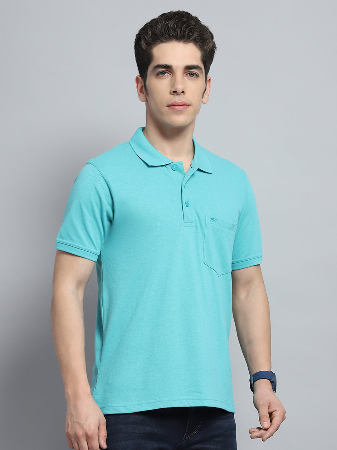 Men Green Solid Collar Half Sleeve T-Shirt