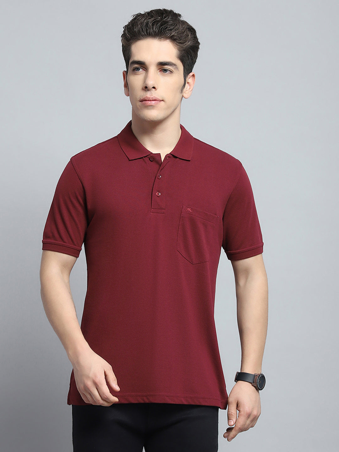Men Maroon Solid Collar Half Sleeve T-Shirt