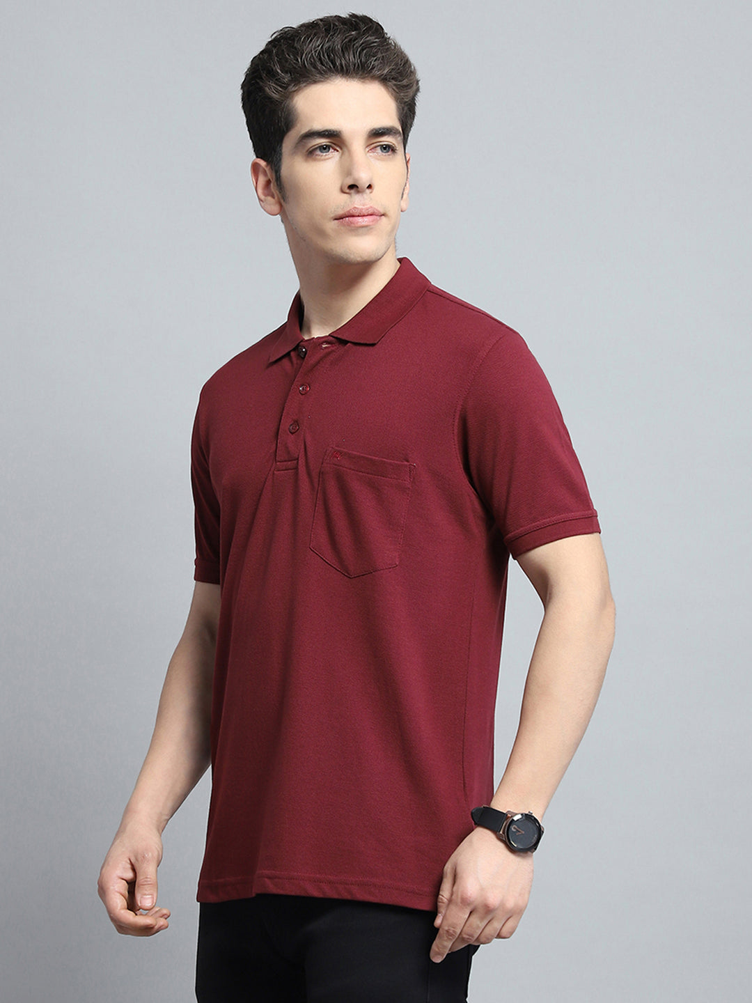 Men Maroon Solid Collar Half Sleeve T-Shirt