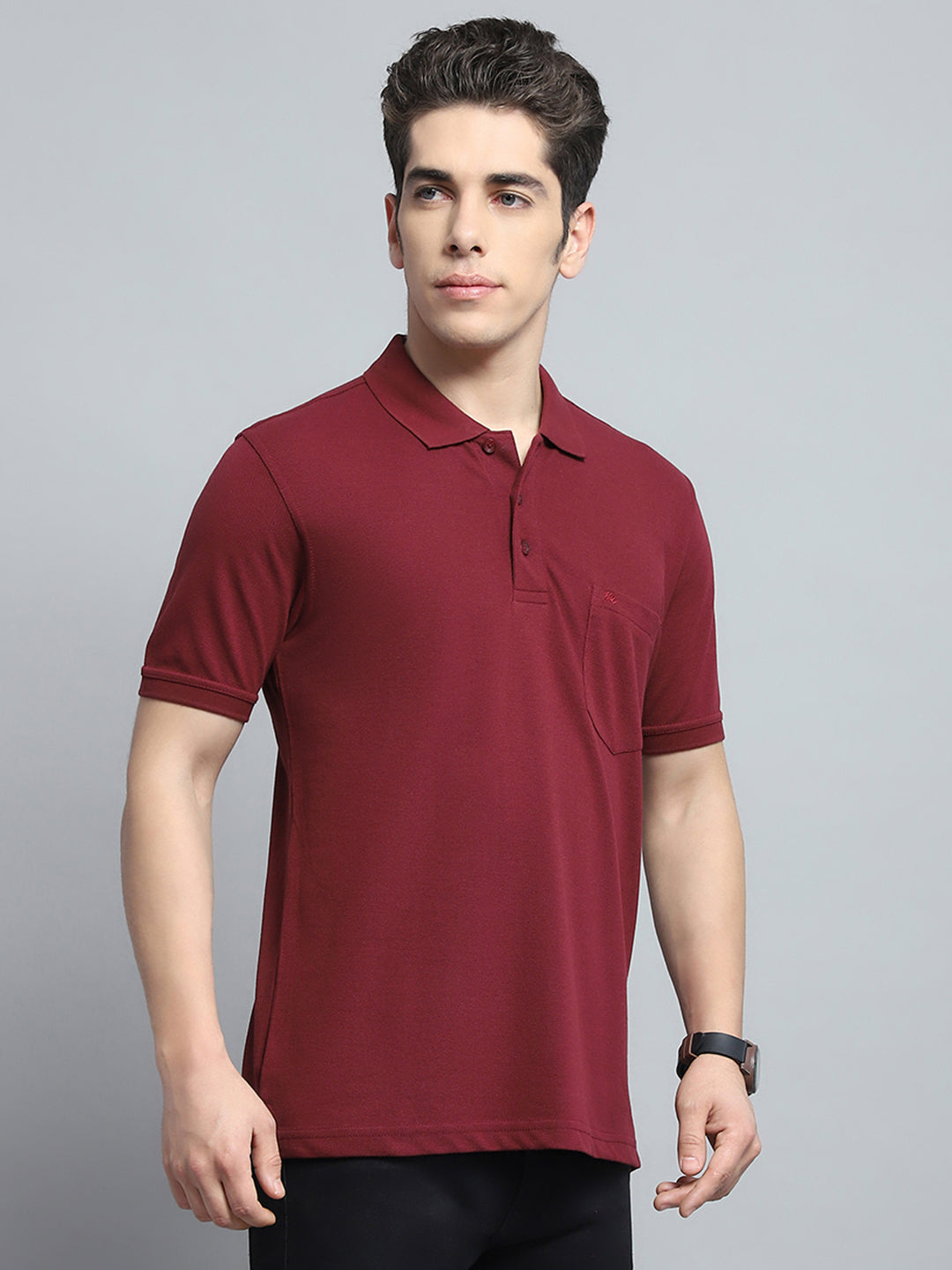 Men Maroon Solid Collar Half Sleeve T-Shirt
