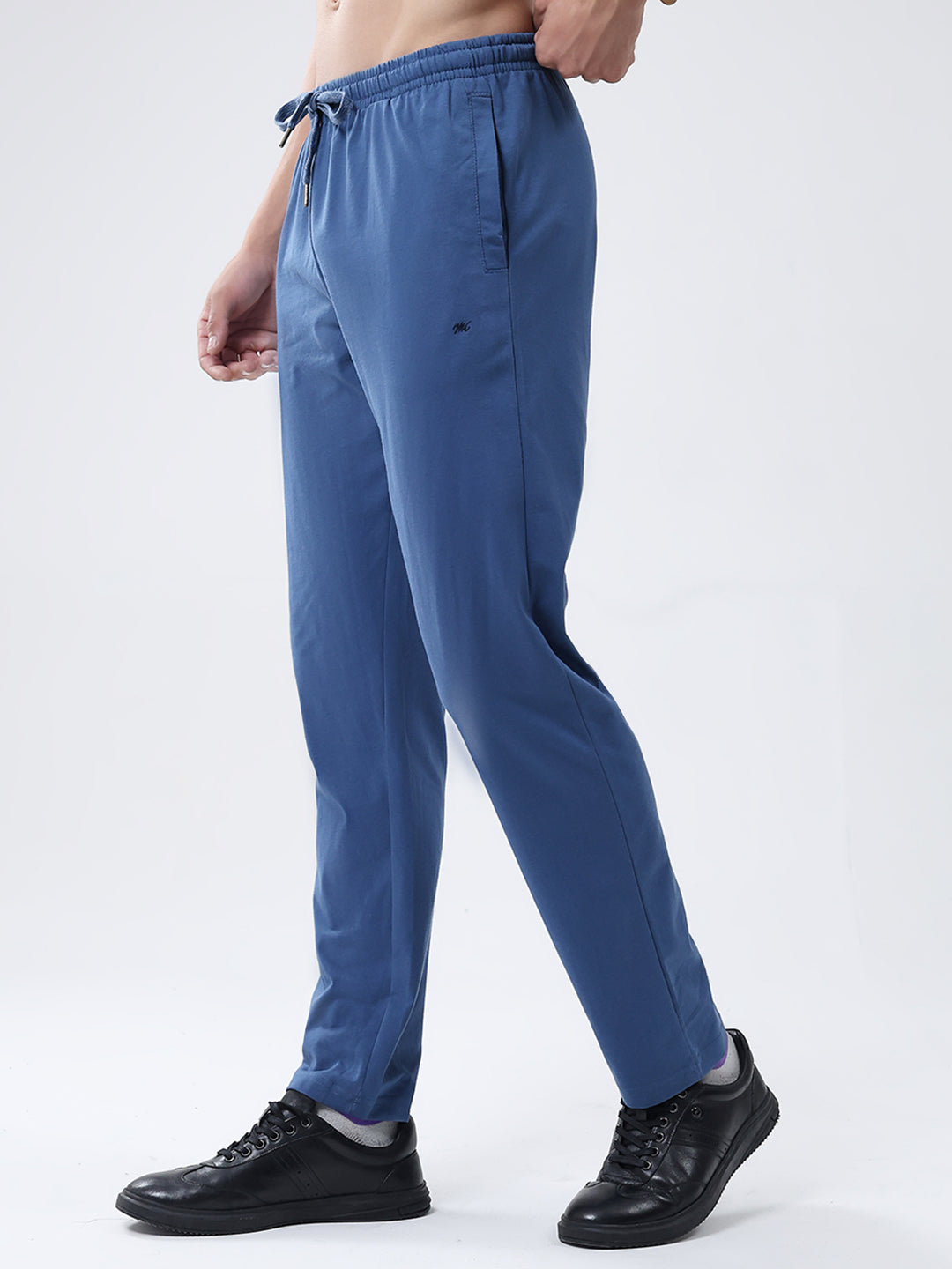 Men Blue Solid Regular Fit Lower