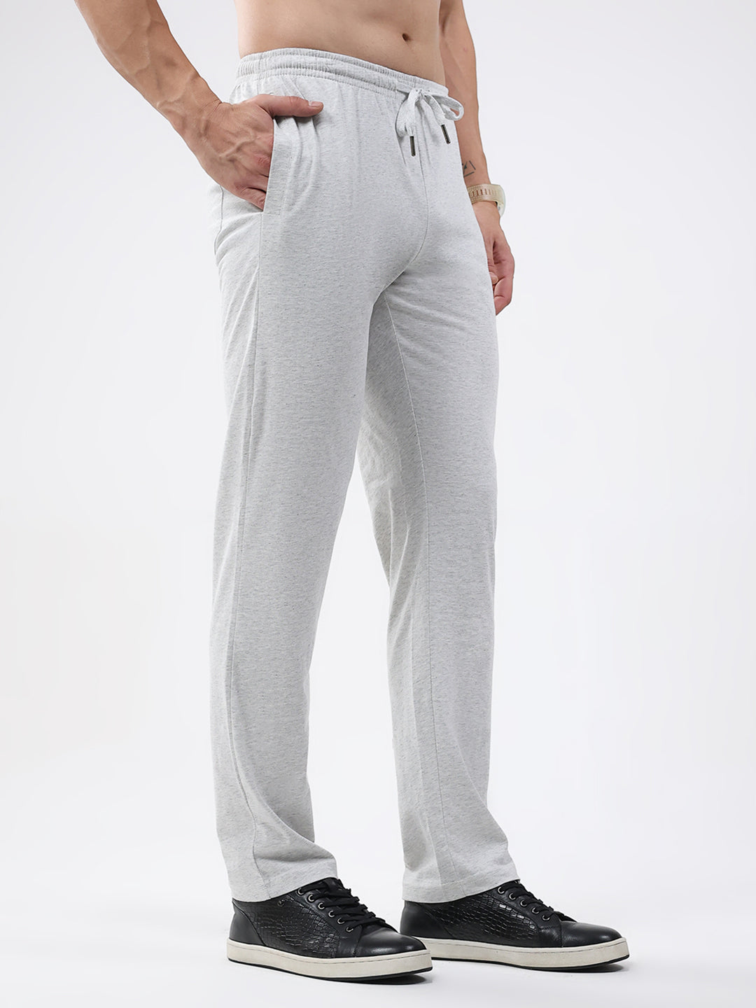 Men Off White Solid Regular Fit Lower