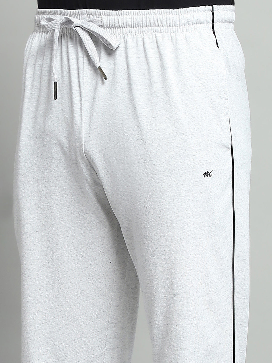 Men Off White Solid Regular Fit Lower