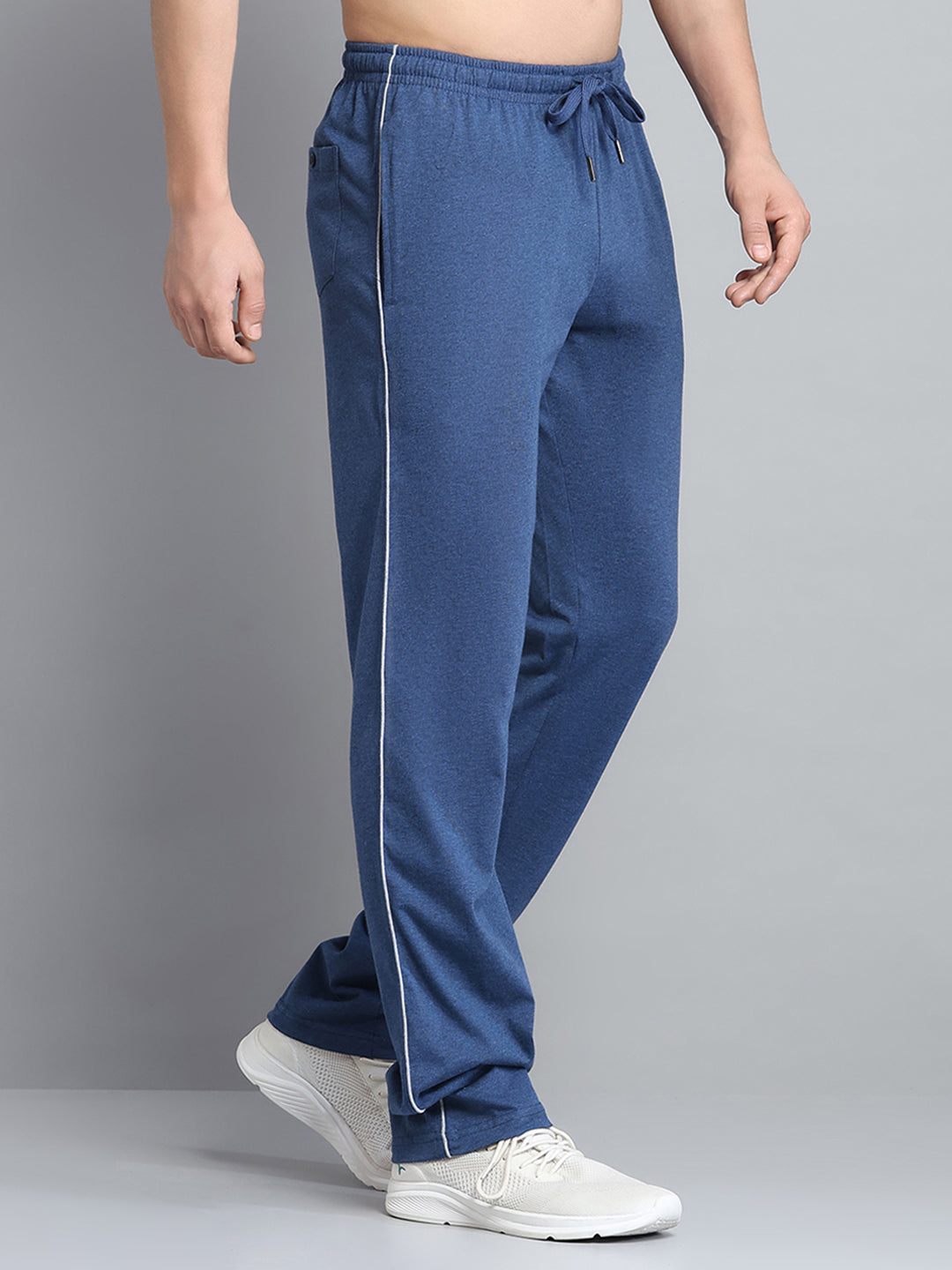 Men Blue Solid Regular Fit Lower