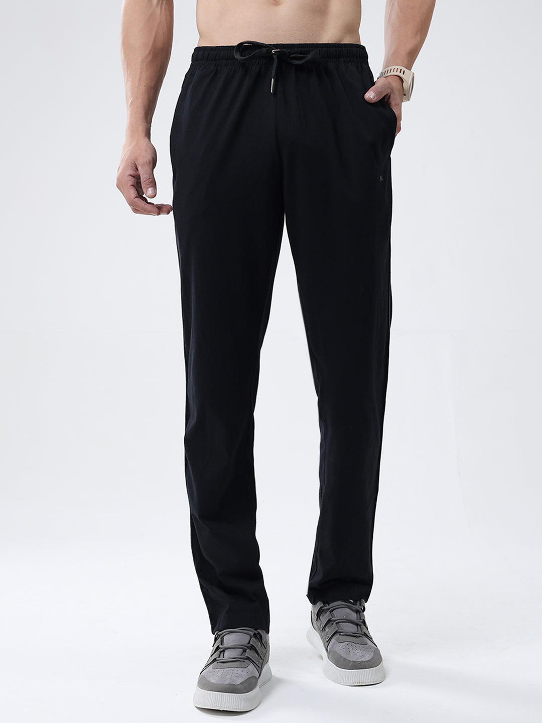 Men Black Solid Regular Fit Lower