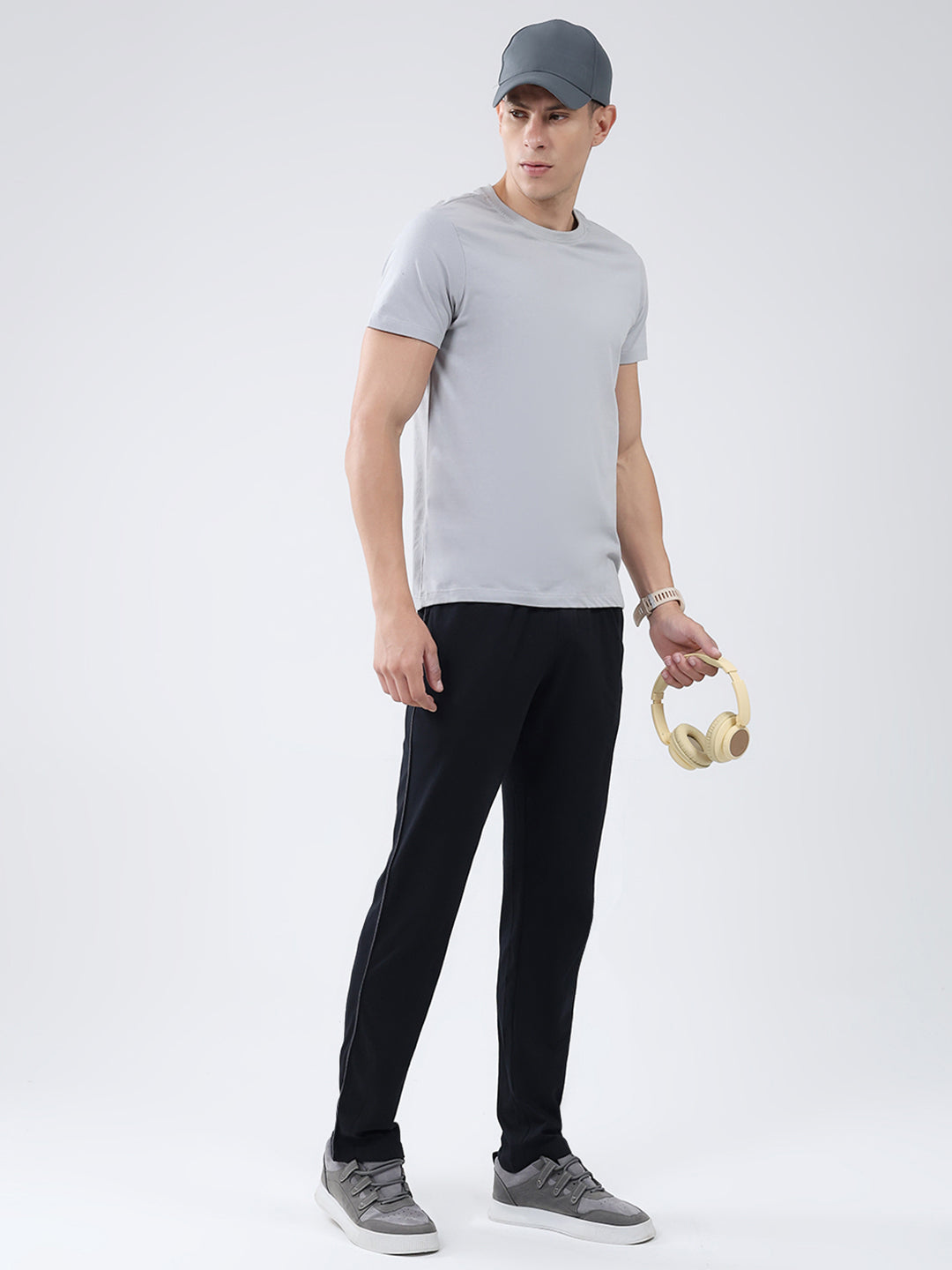 Men Black Solid Regular Fit Lower