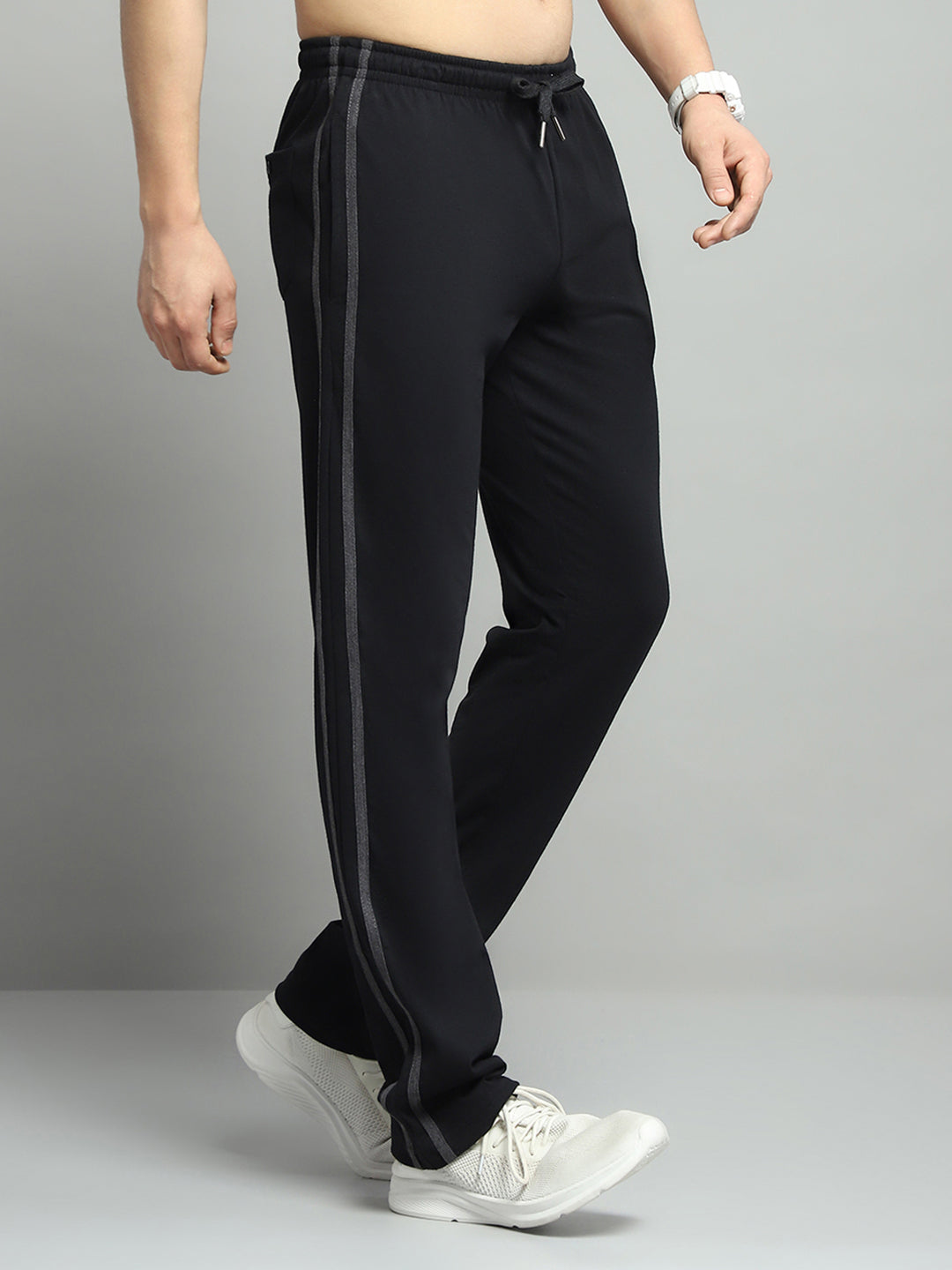 Men Black Solid Regular Fit Lower