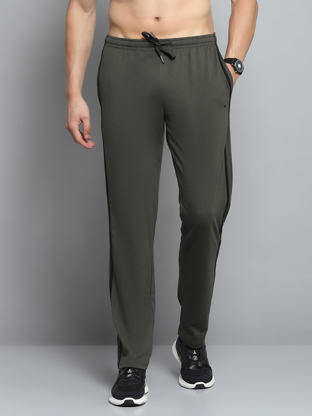 Men Olive Solid Regular Fit Lower