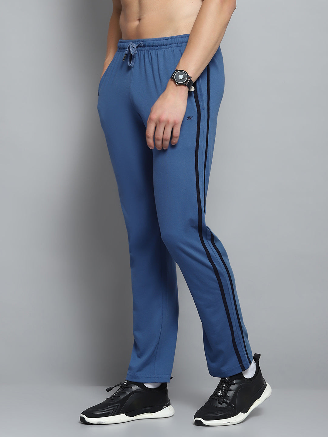 Men Blue Solid Regular Fit Lower