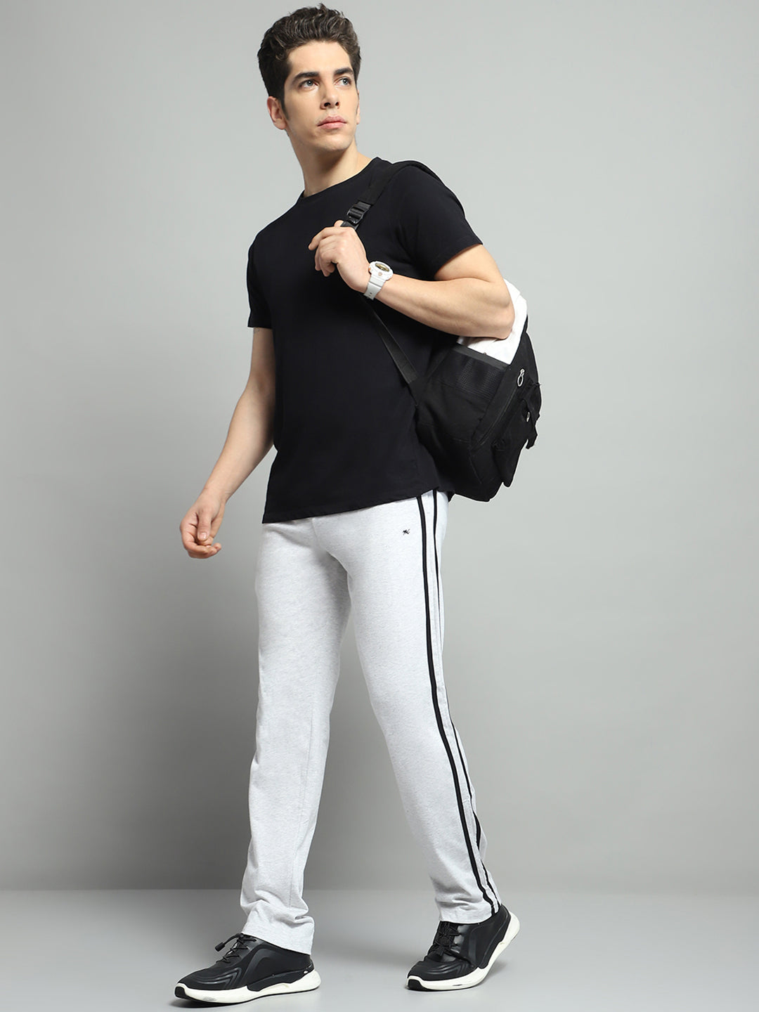 Men Off White Solid Regular Fit Lower