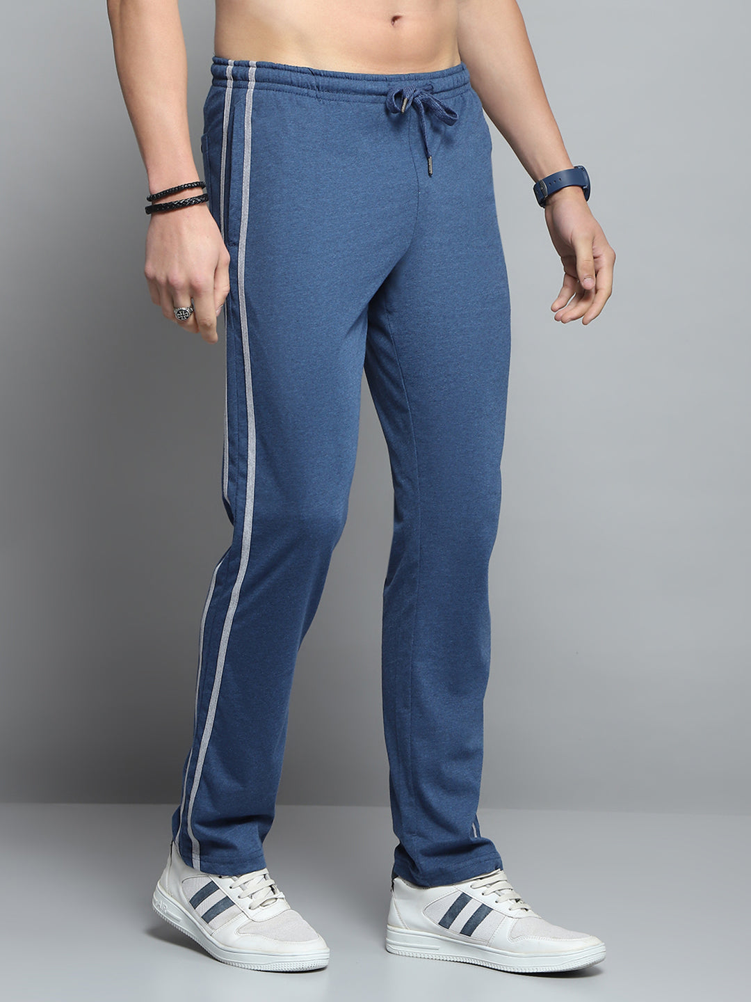 Men Blue Solid Regular Fit Lower