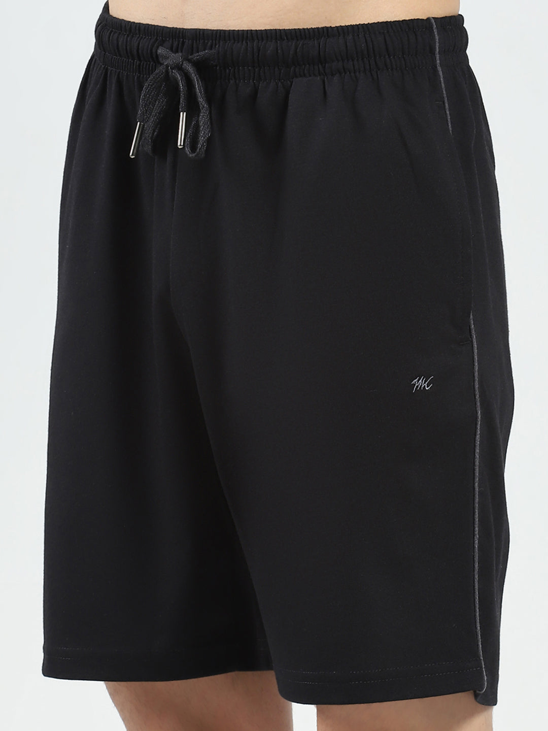 Men Black Solid Regular Fit Bermuda