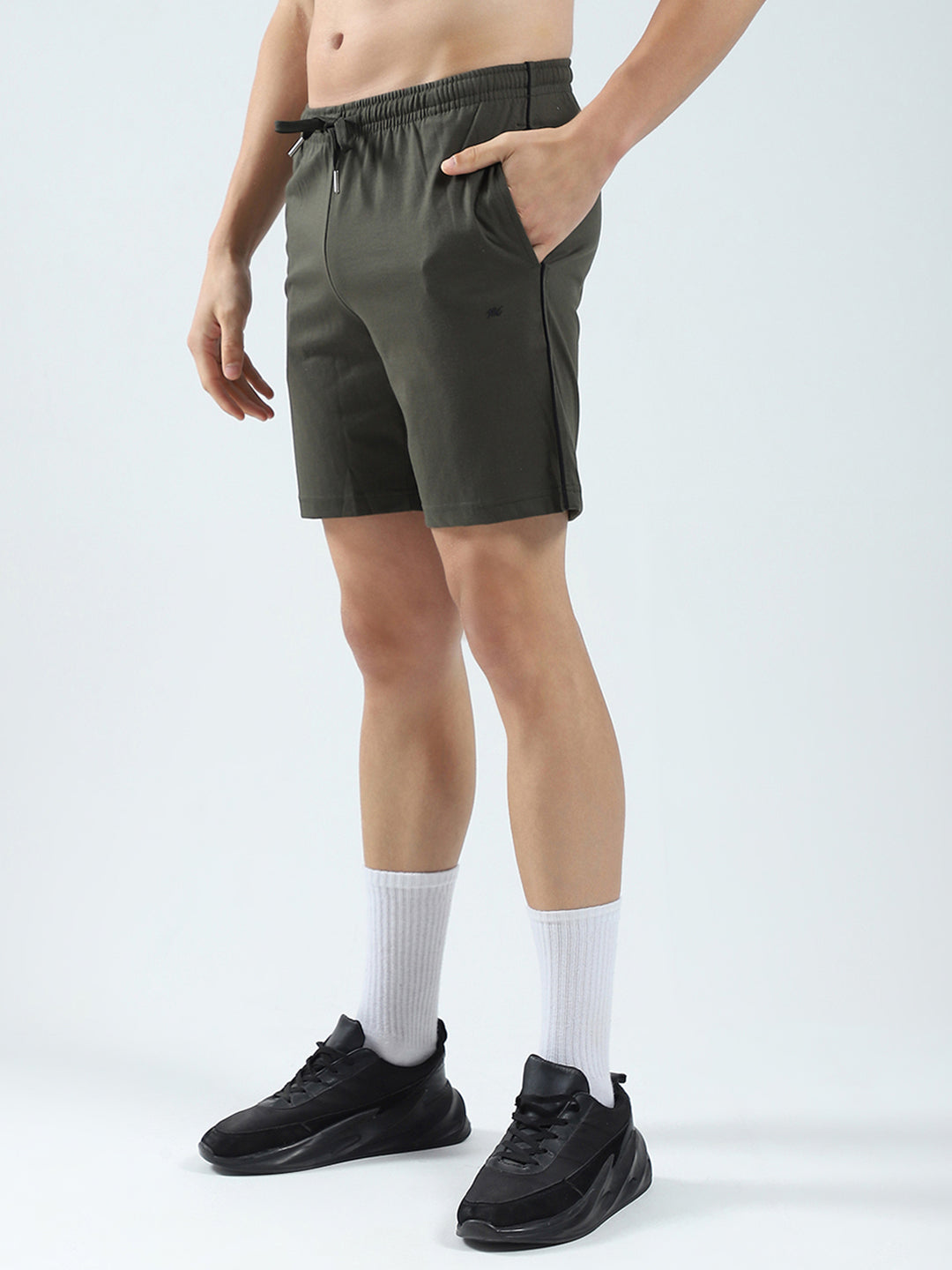 Men Olive Solid Regular Fit Bermuda