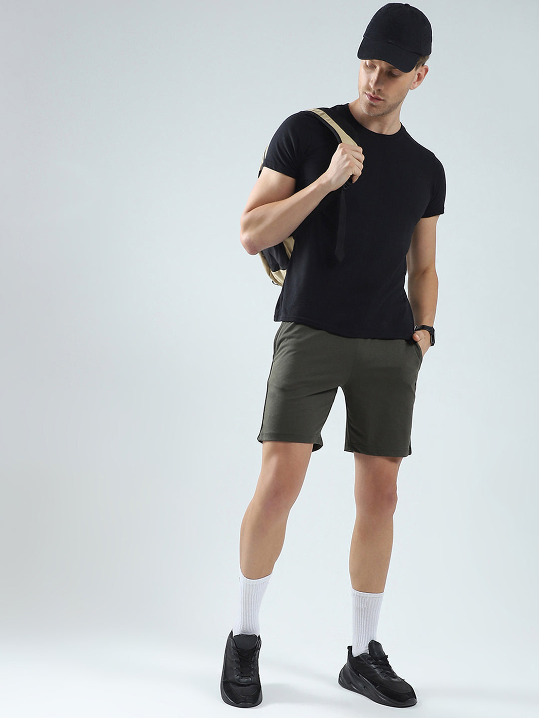 Men Olive Solid Regular Fit Bermuda