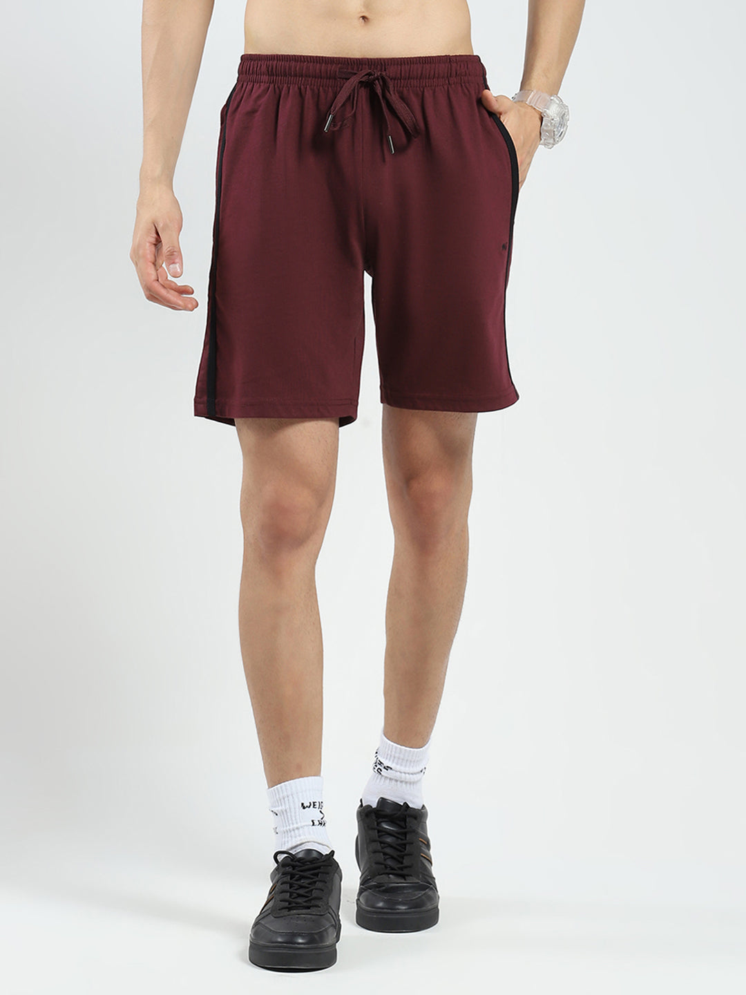 Men Maroon Solid Regular Fit Bermuda