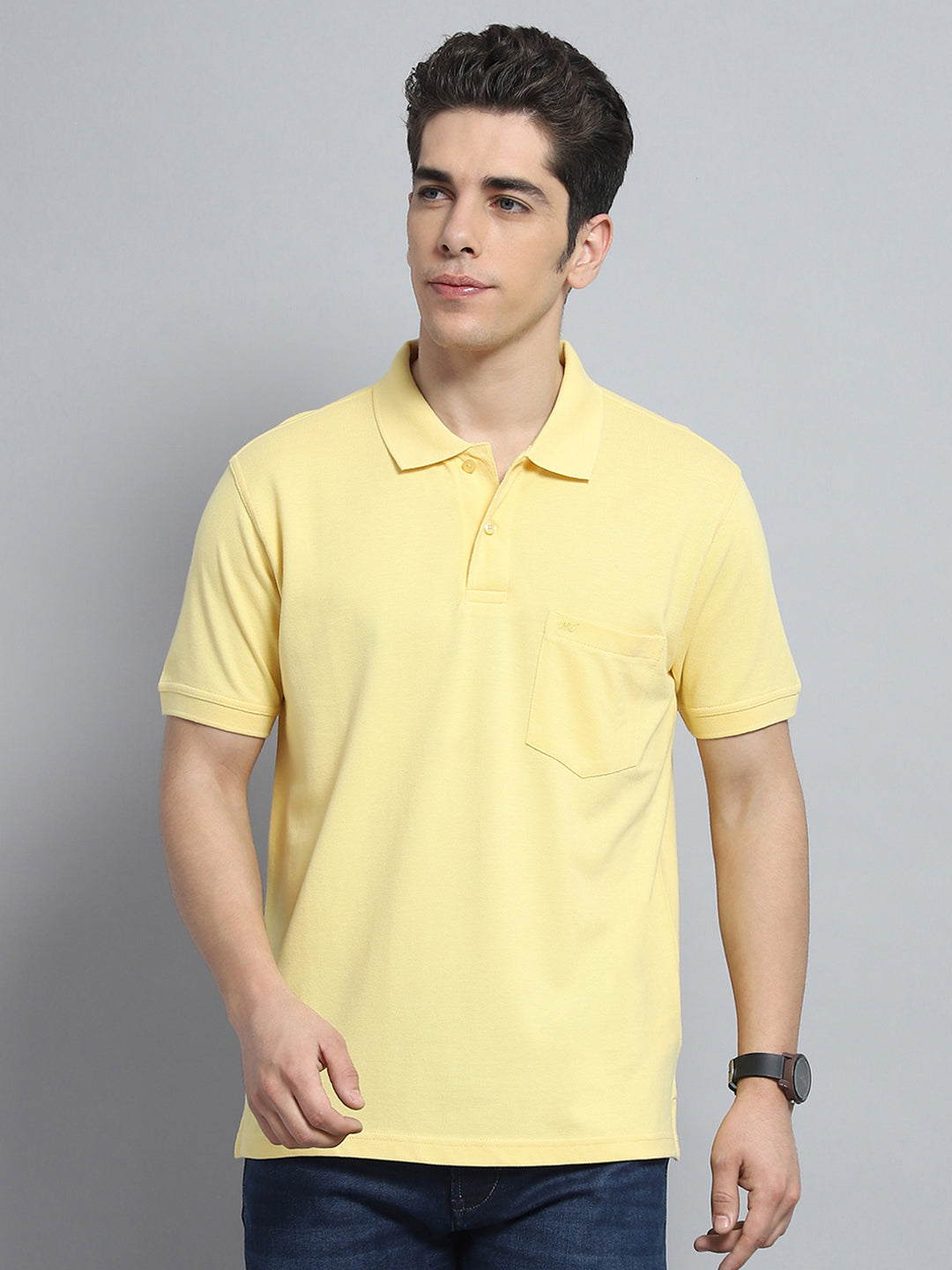 Men Yellow Solid Collar Half Sleeve T-Shirt