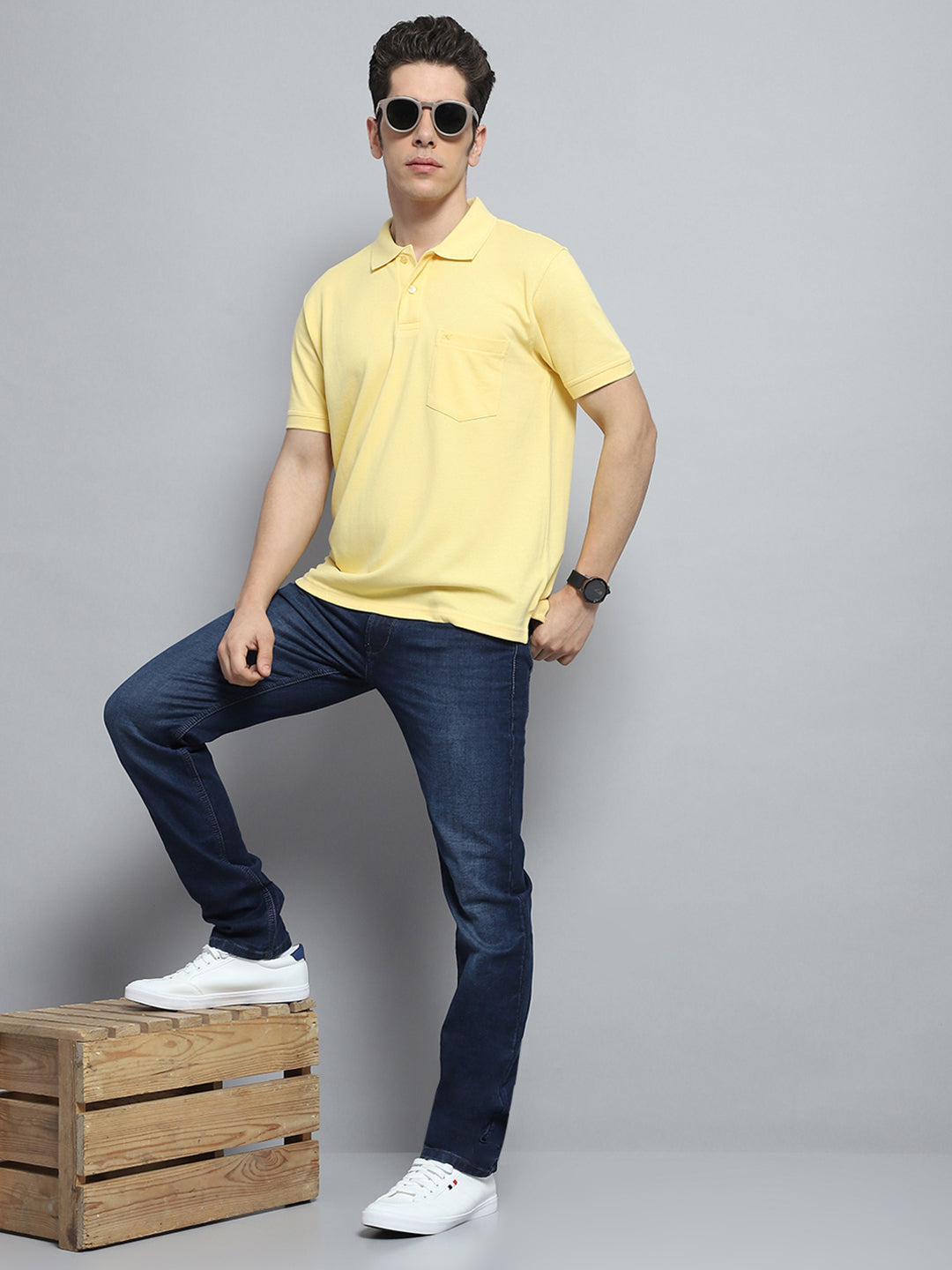 Men Yellow Solid Collar Half Sleeve T-Shirt