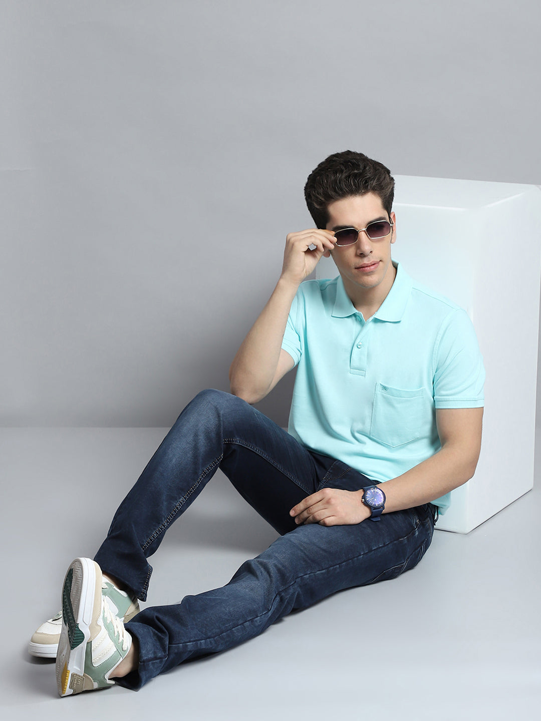 Men Blue Solid Collar Half Sleeve T-Shirt