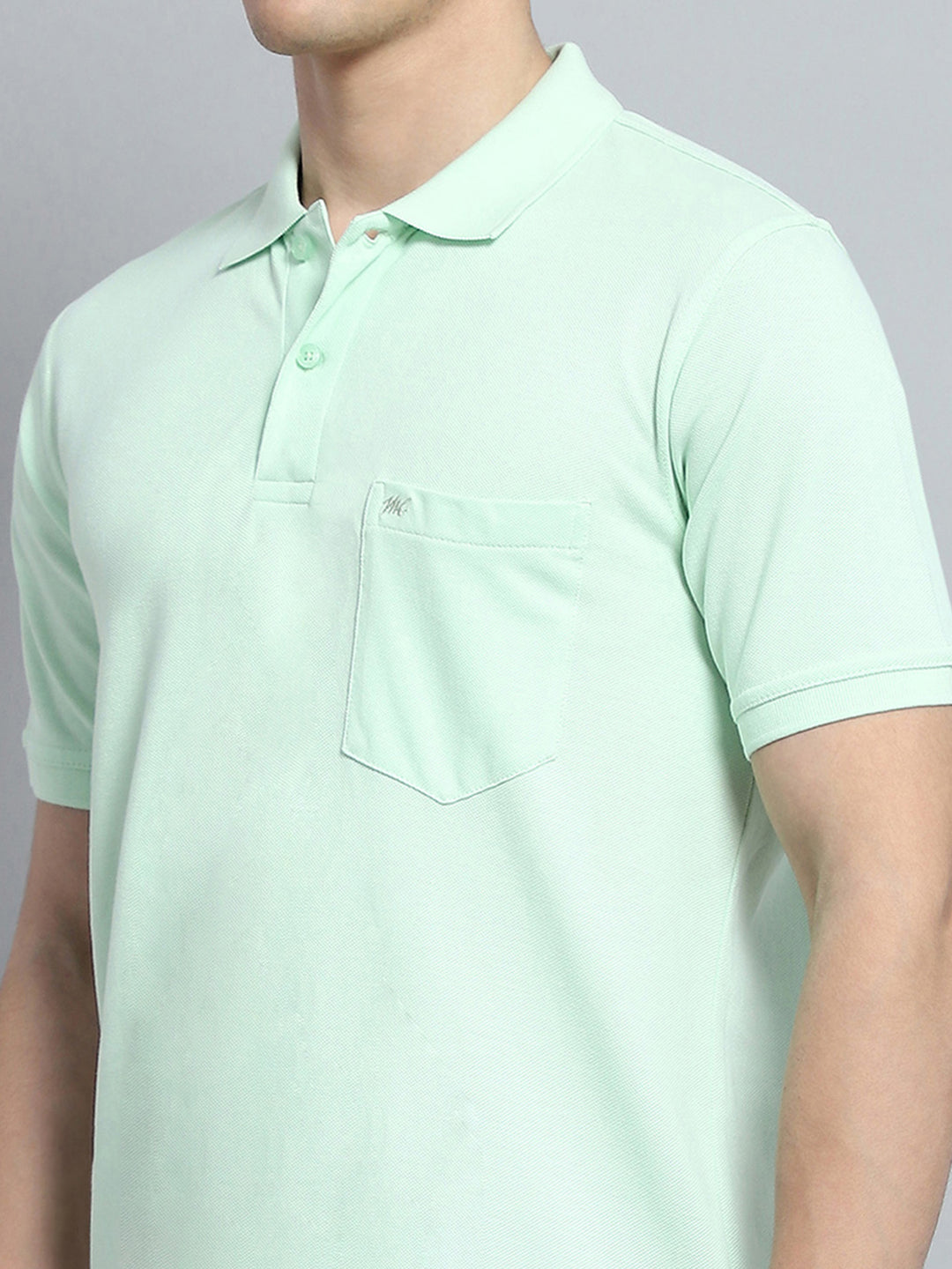 Men Green Solid Collar Half Sleeve T-Shirt