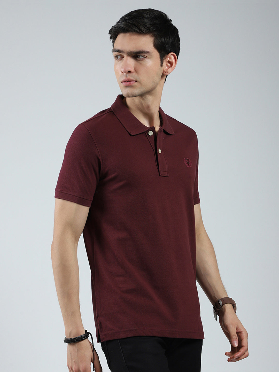 Men Maroon Solid Collar Half Sleeve T-Shirt