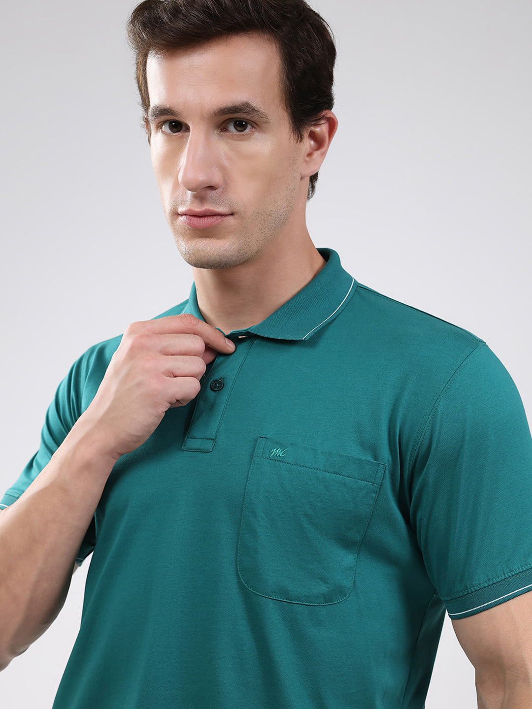 Men Green Solid Collar Half Sleeve T-Shirt