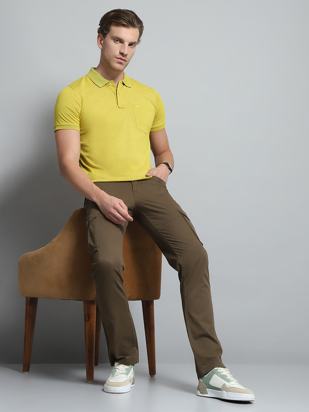 Men Yellow Solid Collar Half Sleeve T-Shirt
