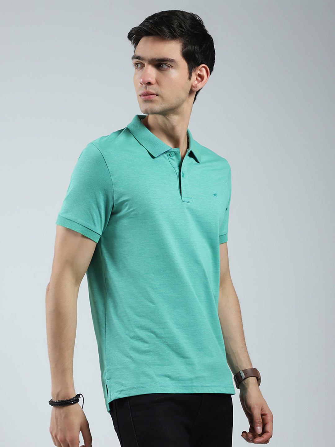 Men Green Solid Collar Half Sleeve T-Shirt