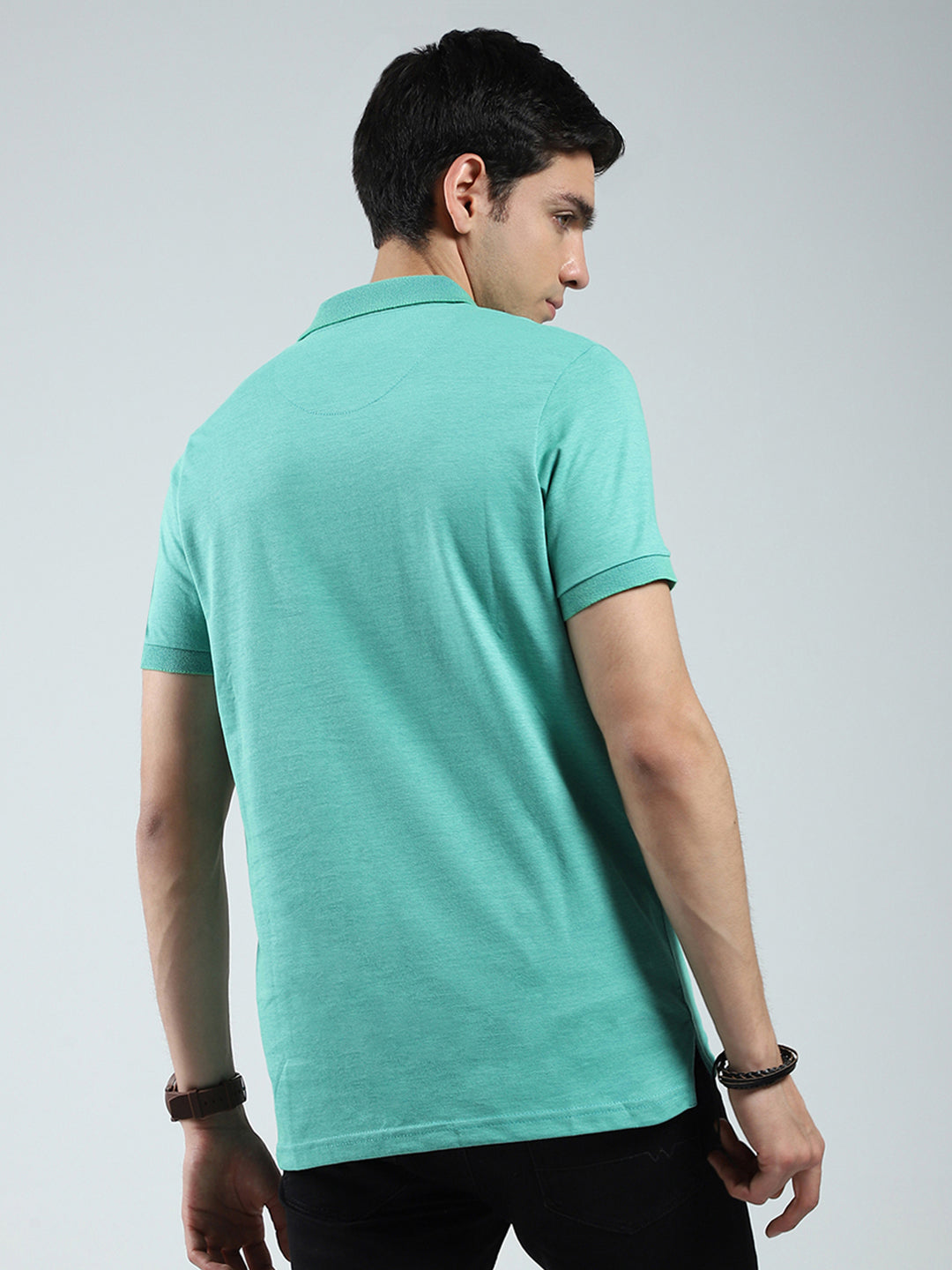 Men Green Solid Collar Half Sleeve T-Shirt