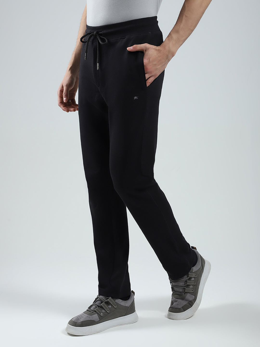 Men Black Solid Regular Fit Lower