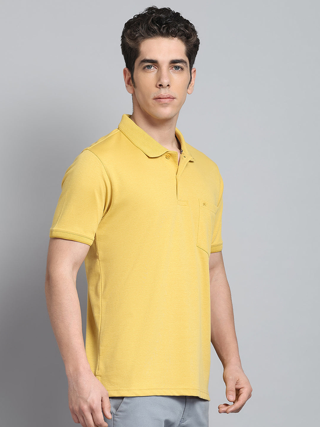 Men Mustard Solid Collar Half Sleeve T-Shirt