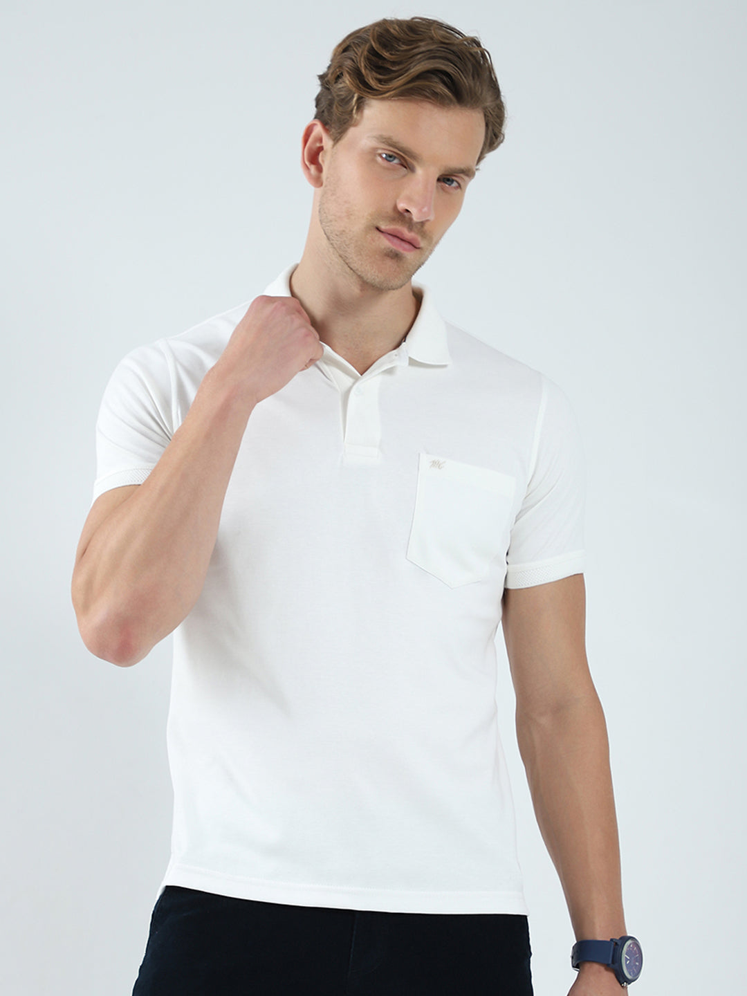 Men White Solid Collar Half Sleeve T-Shirt