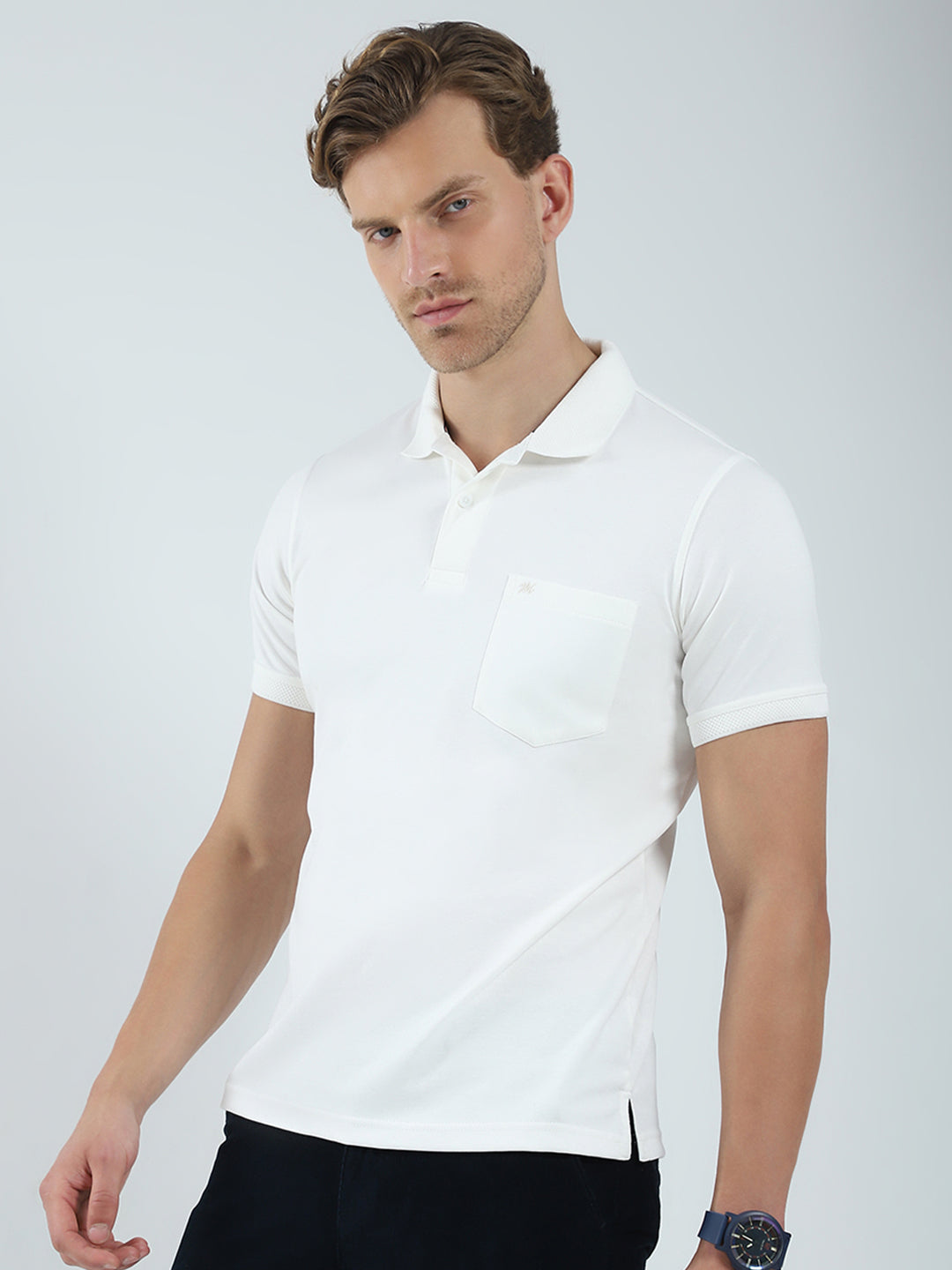 Men White Solid Collar Half Sleeve T-Shirt