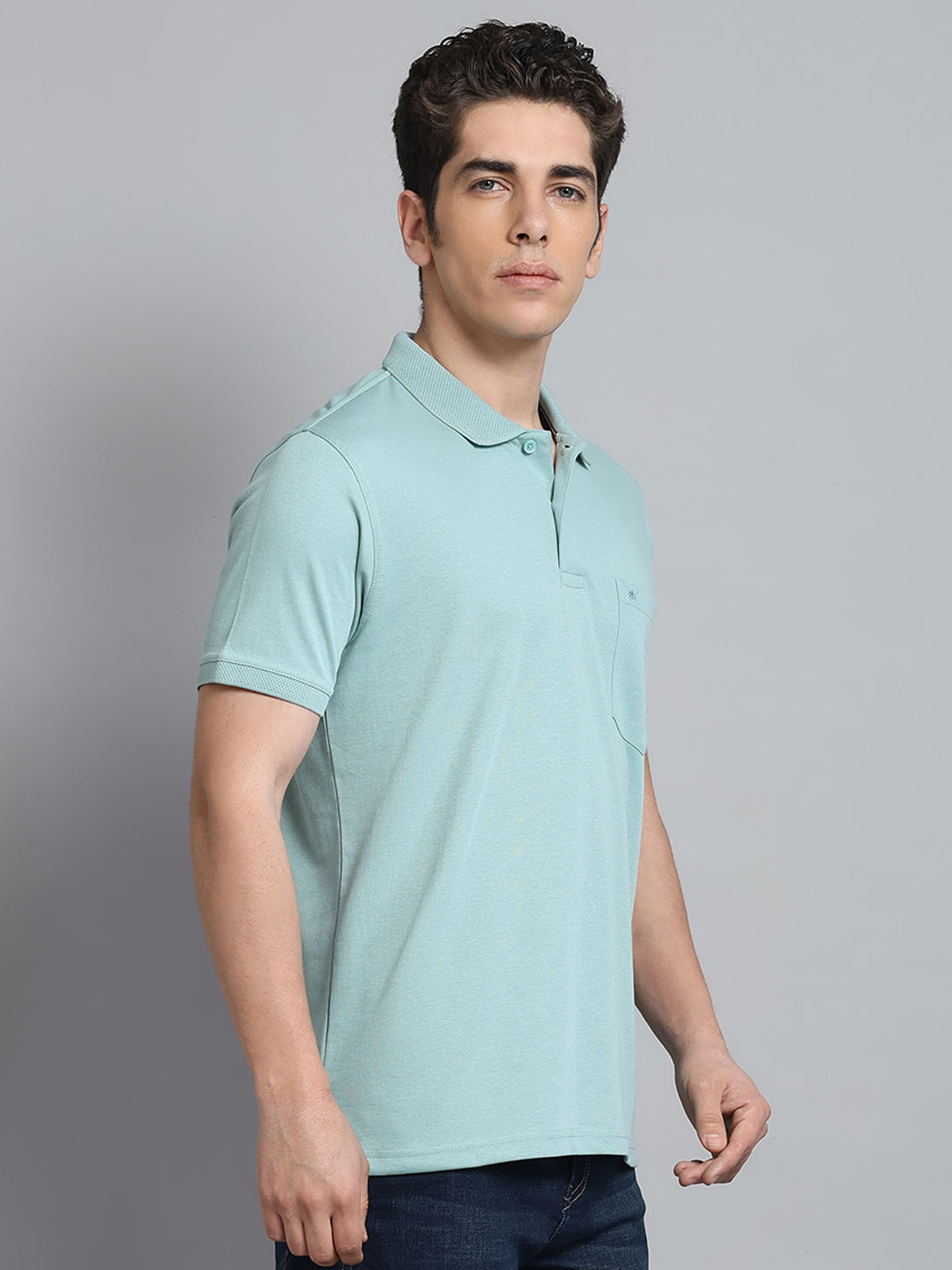 Men Green Solid Collar Half Sleeve T-Shirt