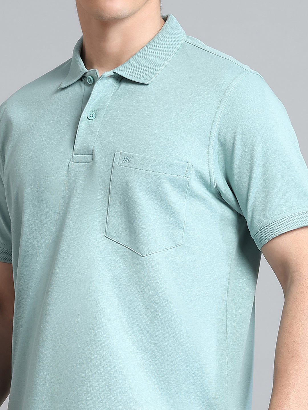 Men Green Solid Collar Half Sleeve T-Shirt