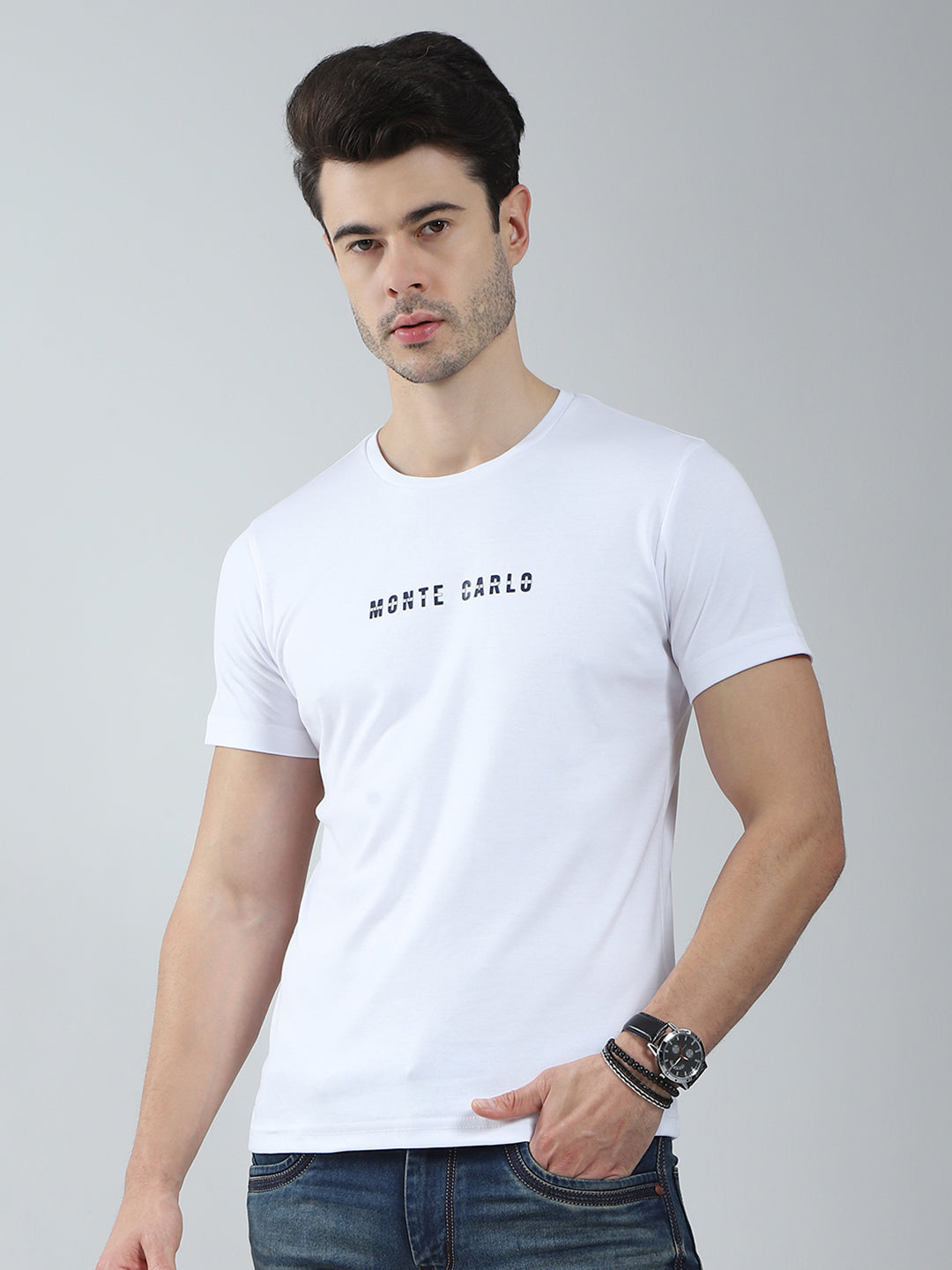 Men White Solid Round Neck Half Sleeve T-Shirt