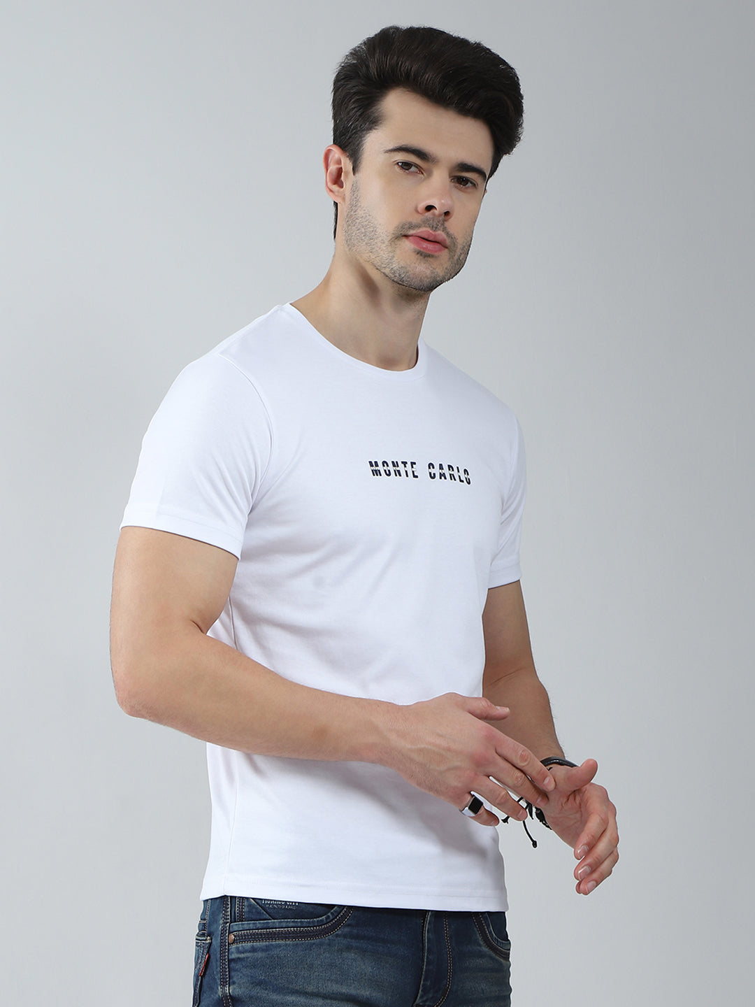 Men White Solid Round Neck Half Sleeve T-Shirt