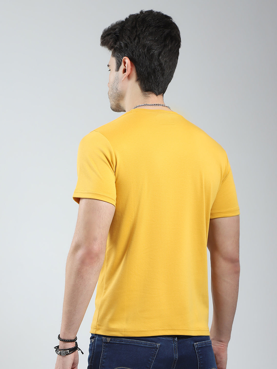 Men Mustard Solid Round Neck Half Sleeve T-Shirt