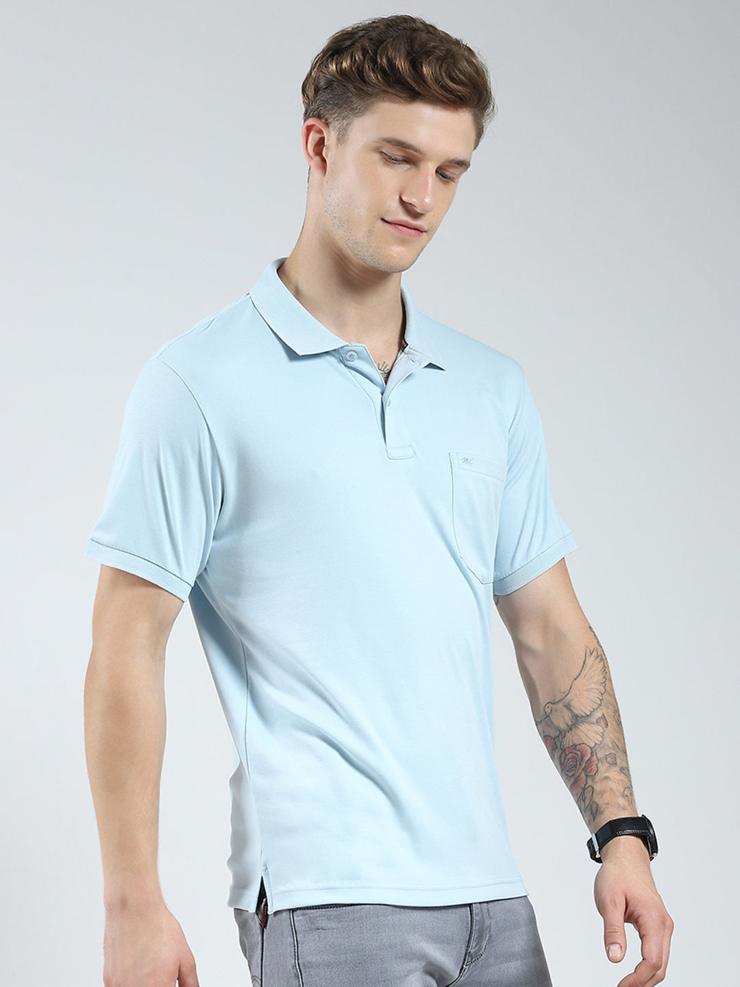 Men Blue Solid Collar Half Sleeve T-Shirt