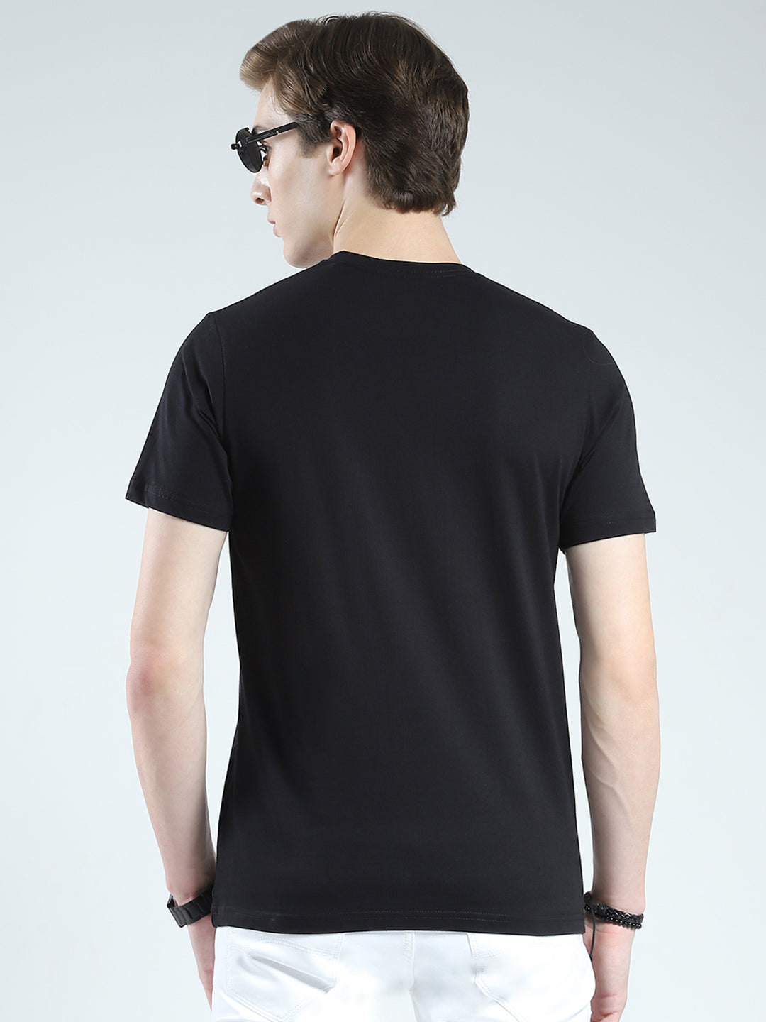 Men Black Solid Round Neck Half Sleeve T-Shirt