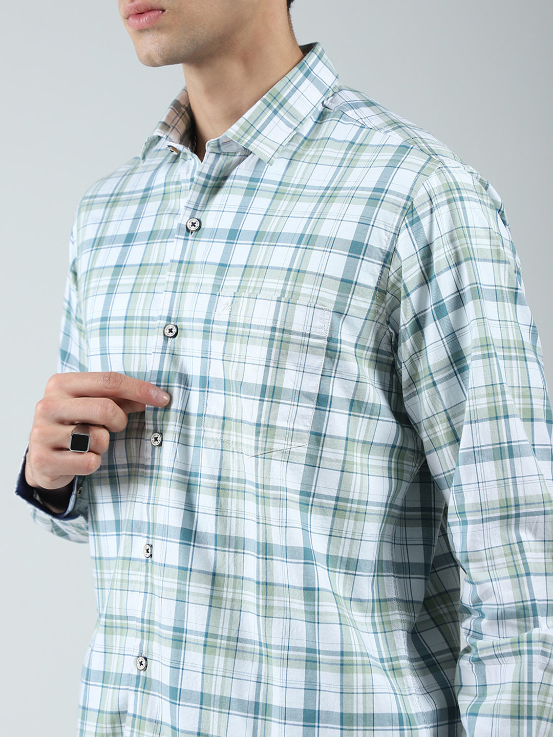 Men Green Check Collar Full Sleeve Shirt