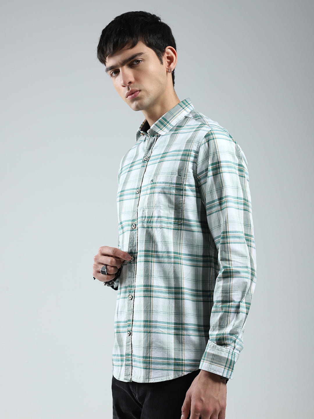 Men Green Check Collar Full Sleeve Shirt