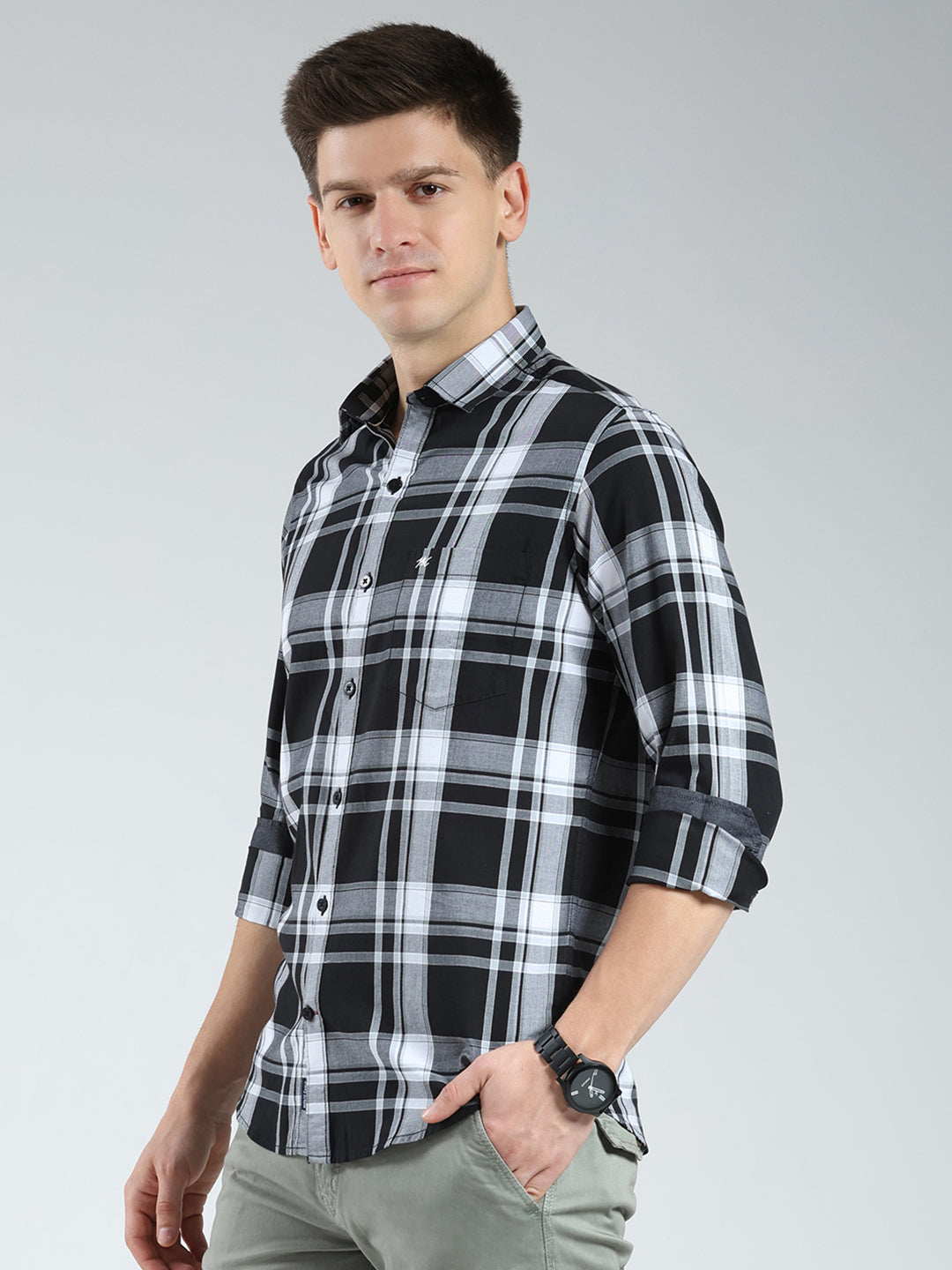 Men Black Check Collar Full Sleeve Shirt