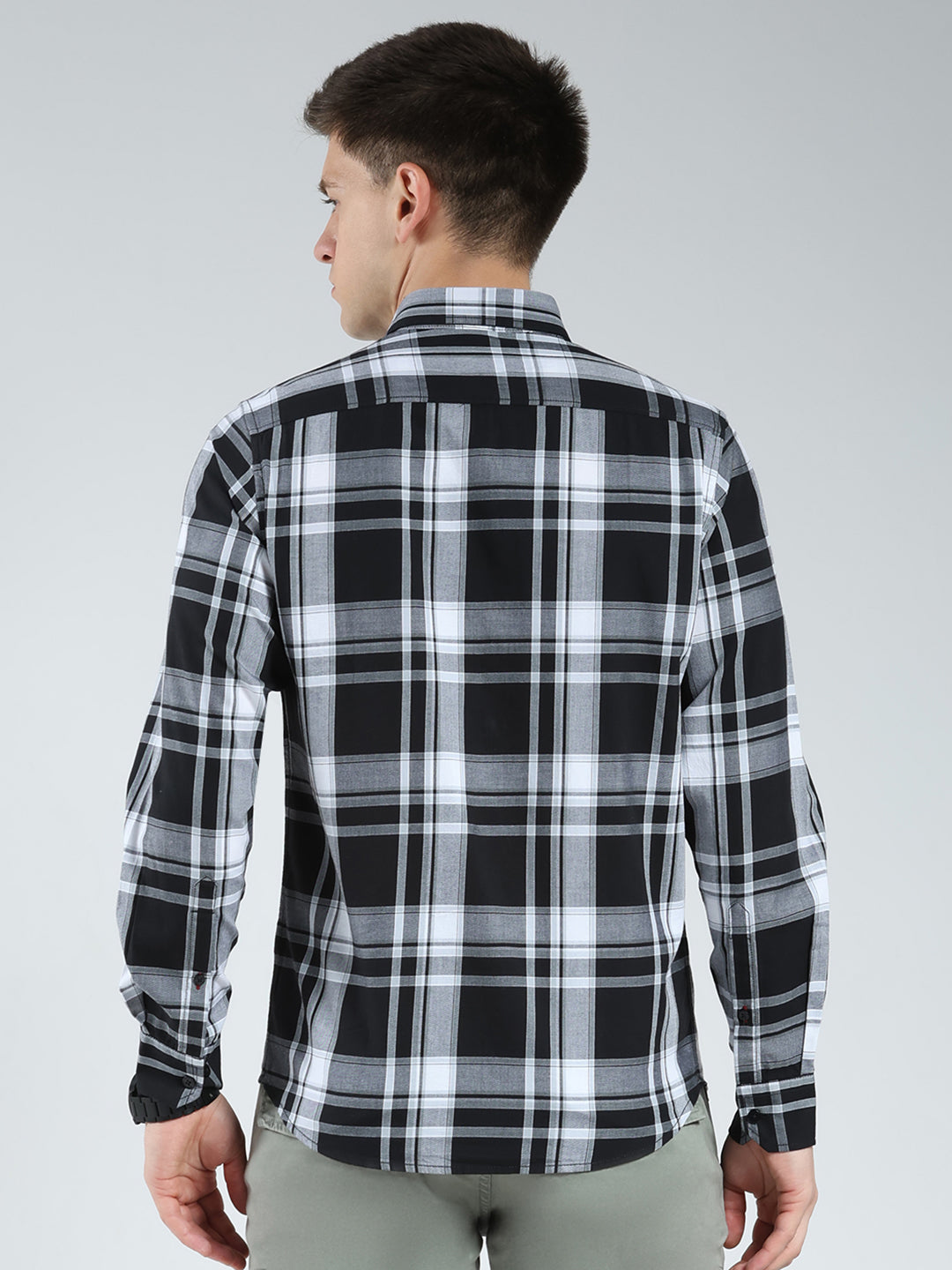 Men Black Check Collar Full Sleeve Shirt