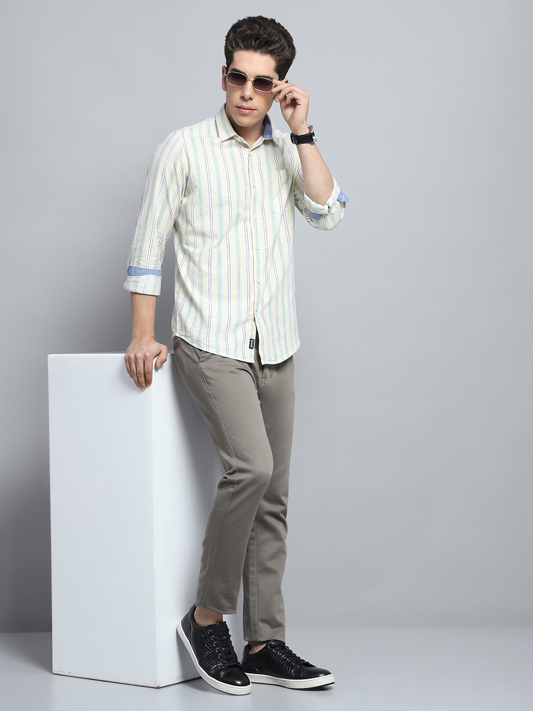 Men Yellow Stripe Collar Full Sleeve Shirt