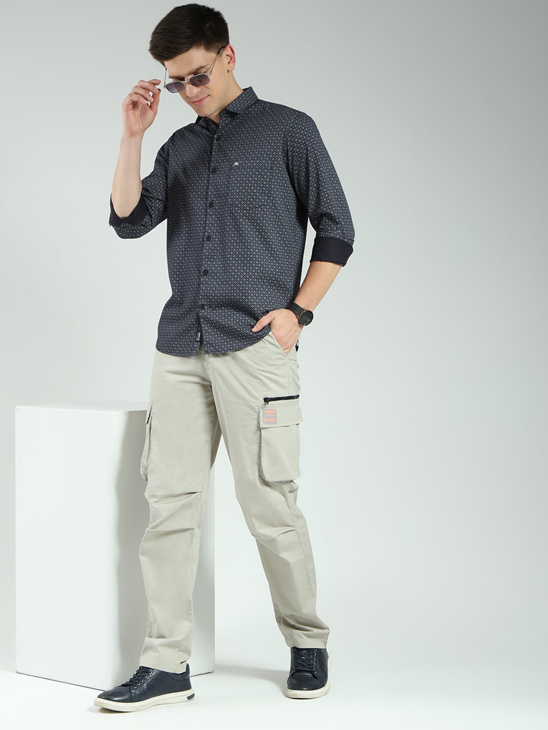 Men Navy Blue Printed Collar Full Sleeve Shirt