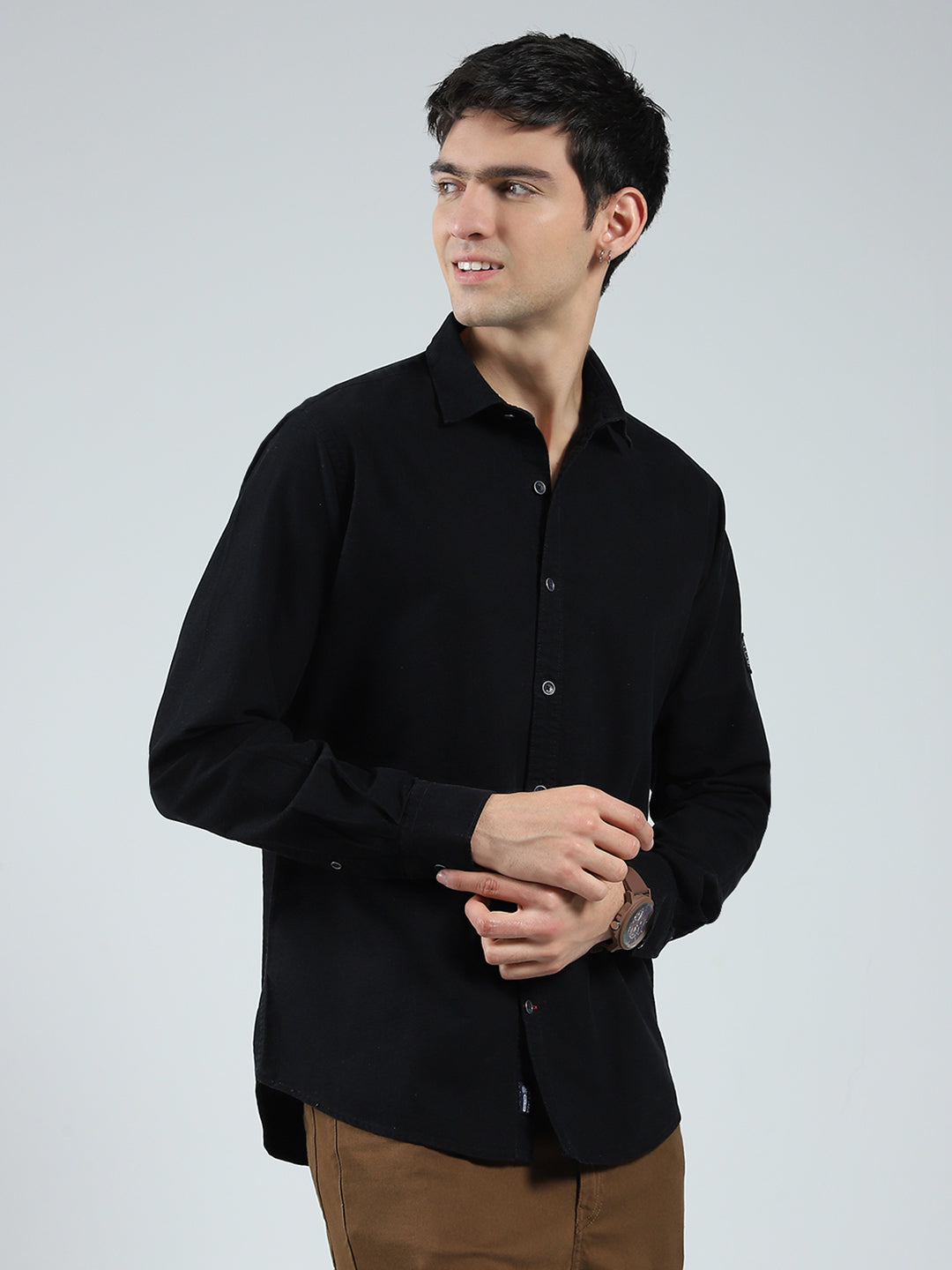 Men Black Solid Collar Full Sleeve Shirt