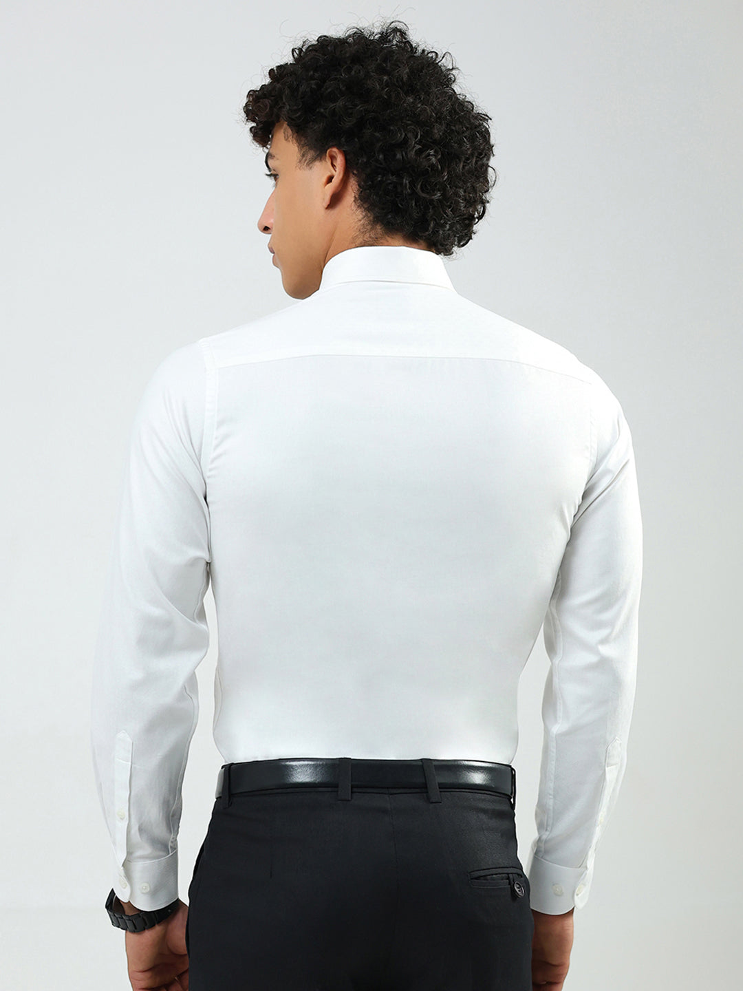 Men White Solid Collar Full Sleeve Shirt