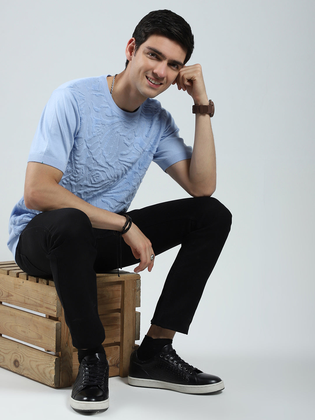 Men Blue Self Design Round Neck Half Sleeve T-Shirt