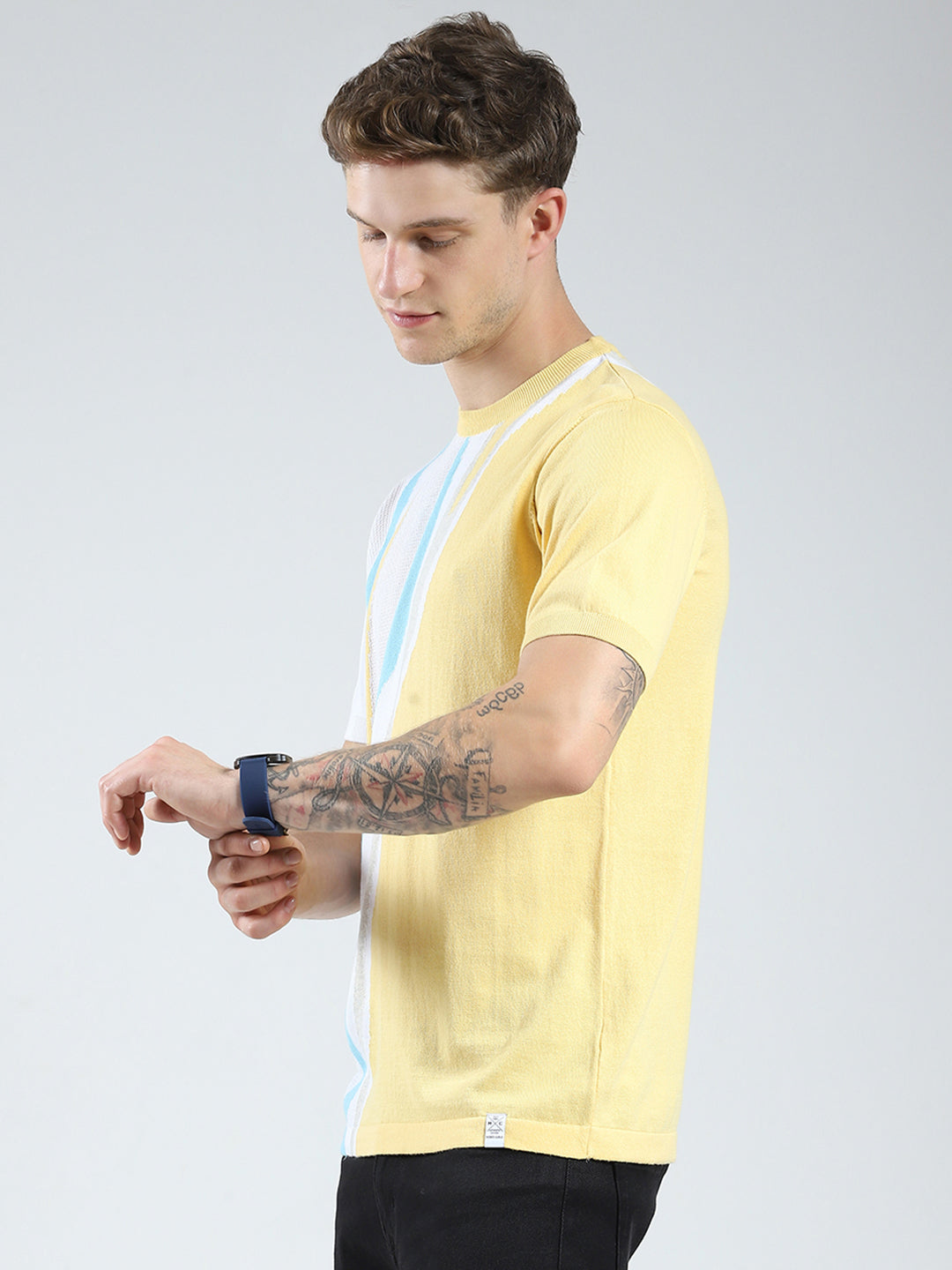 Men Yellow Self Design Round Neck Half Sleeve T-Shirt