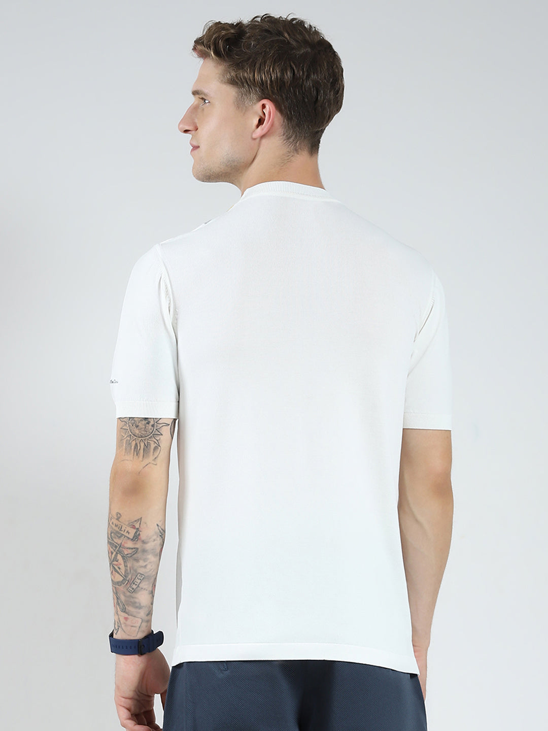 Men White Stripe Round Neck Half Sleeve T-Shirt